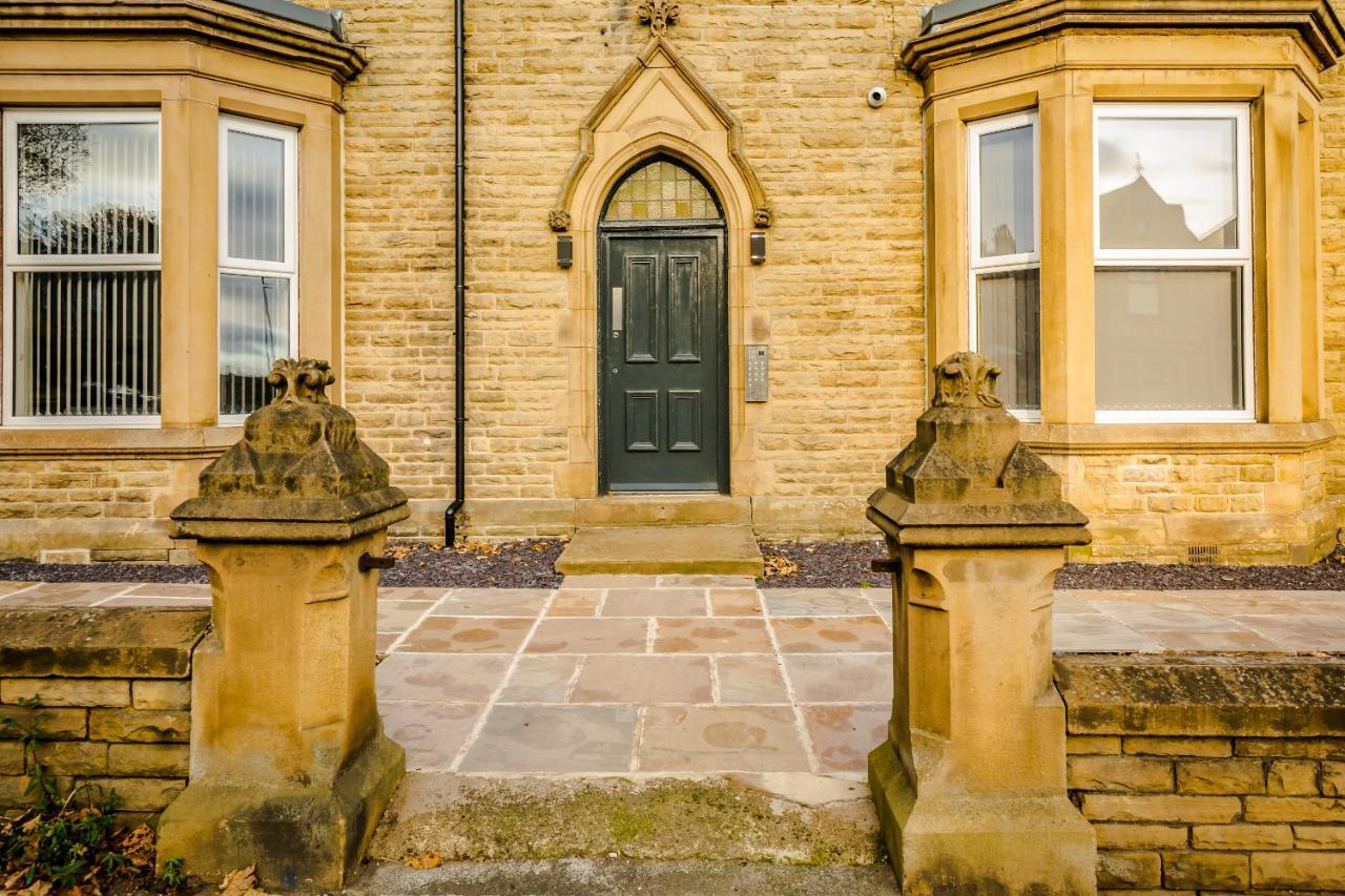 Greenhead Central Huddersfield Exterior foto